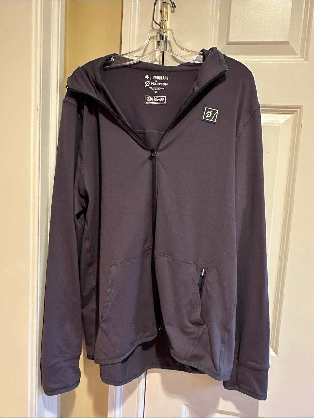 Fourlaps x Peloton RE-UP Men’s XL Full Zip Performance Hoodie Gray